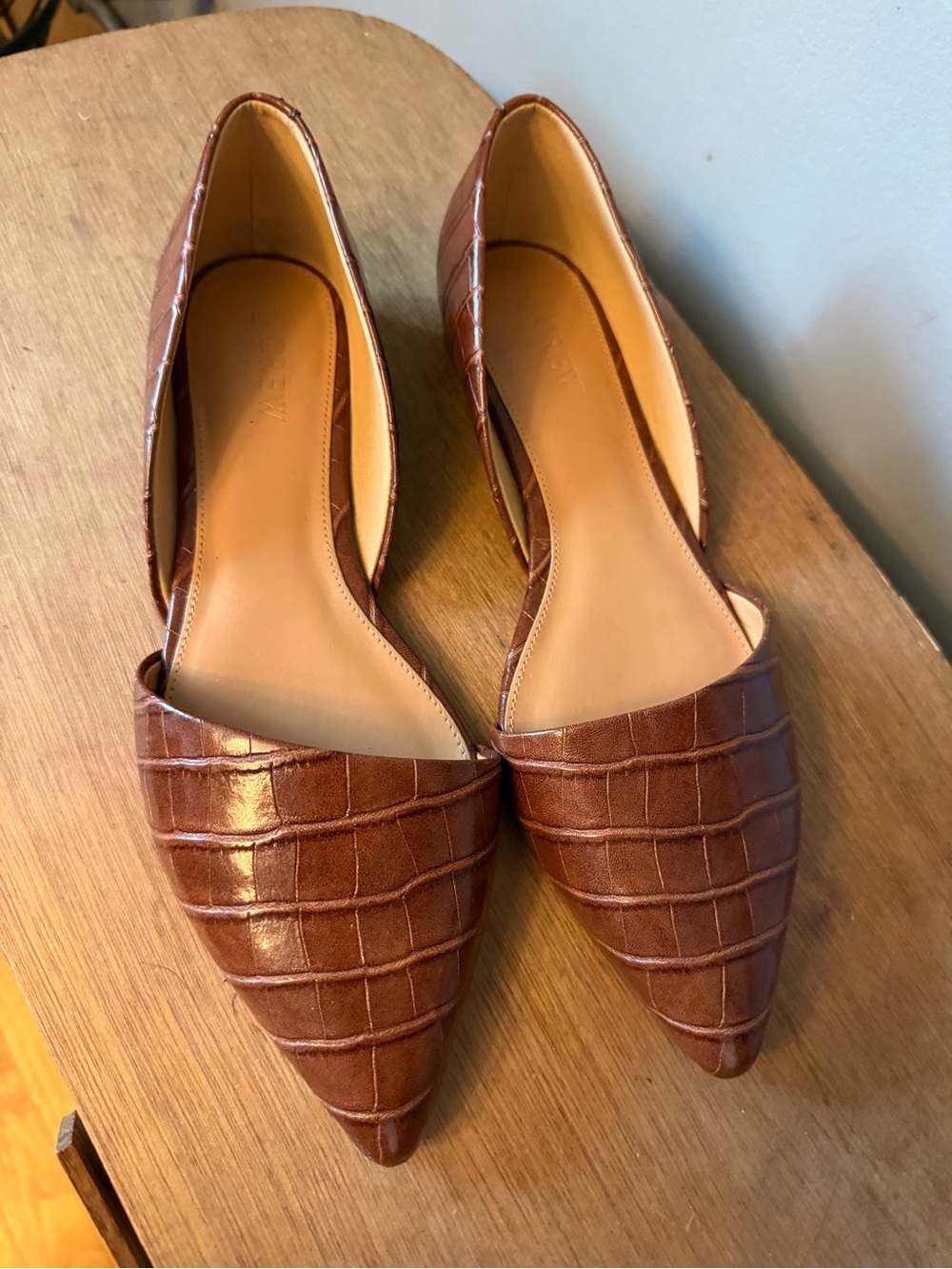 NWOT J.Crew factory  Zoe Croc-Embossed Pointed Toe D'Orsay Flats 9